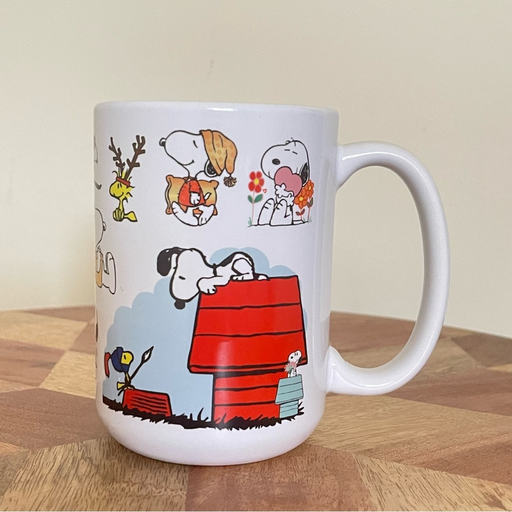 New Snoopy mug 15 oz Ceramic 15oz mugs. NWT Hand Crafted - Picture 3 of 4